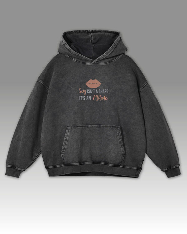 EMB 031 Hoodie Old Look13 Bluza oversize z kapturem <br>Sexy Attitude <br>Haft, Efekt sprania